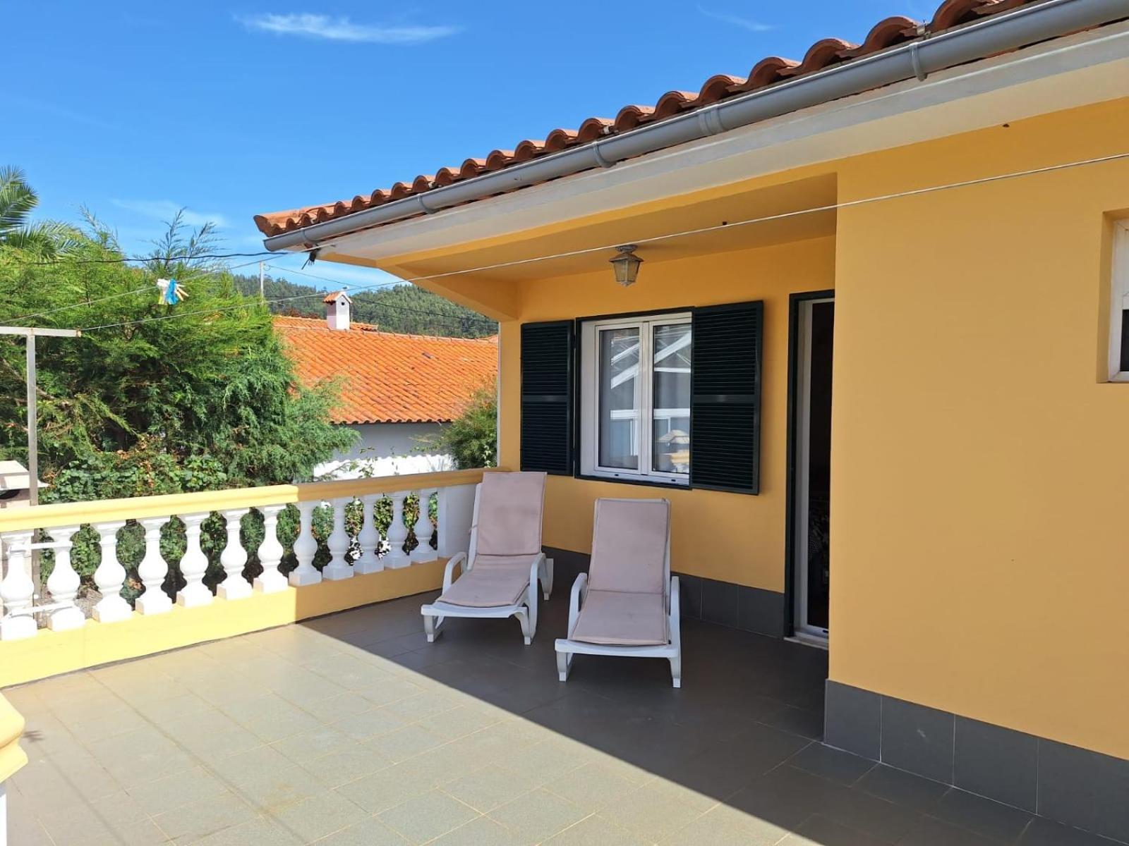 Villa Familia Dehoux Camacha  Exterior photo